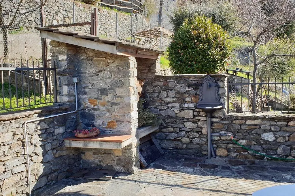 בית נופש Montemezzo House With Stunning View Over Lake Como איטליה